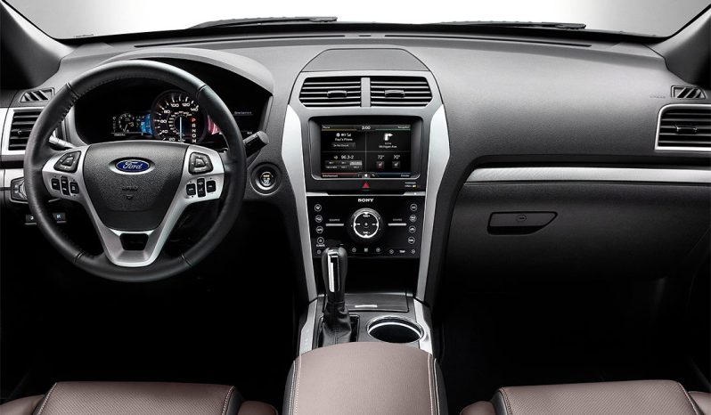 Certified Used 2018 Ford Cruze full